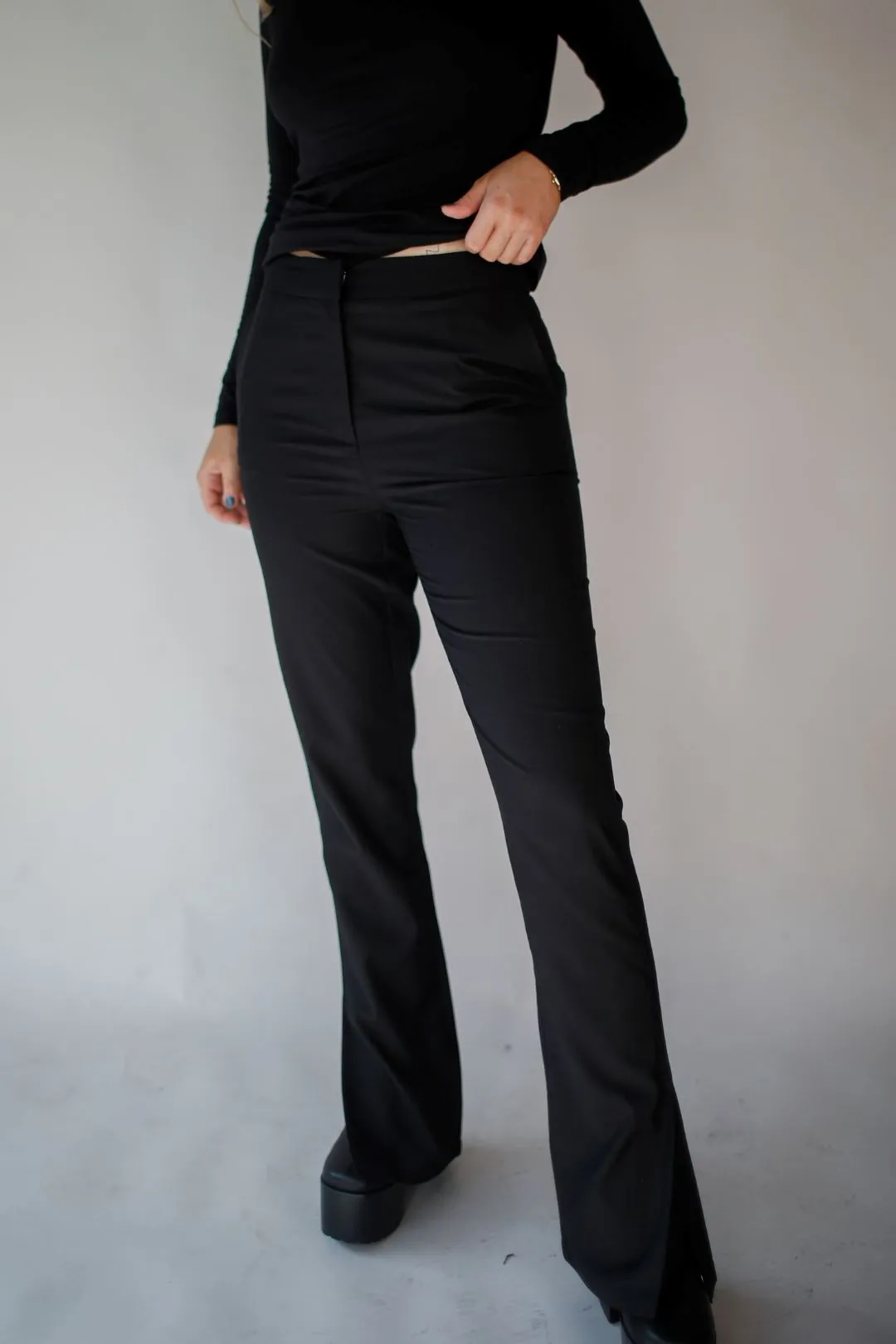SIDE SLIT BLACK TROUSER